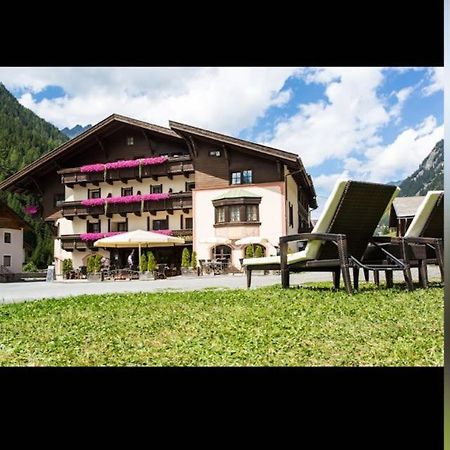 Hotel Restaurant Liesele Sonne Sankt Leonhard im Pitztal Exteriör bild