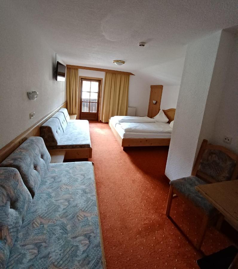 Hotel Restaurant Liesele Sonne Sankt Leonhard im Pitztal Exteriör bild