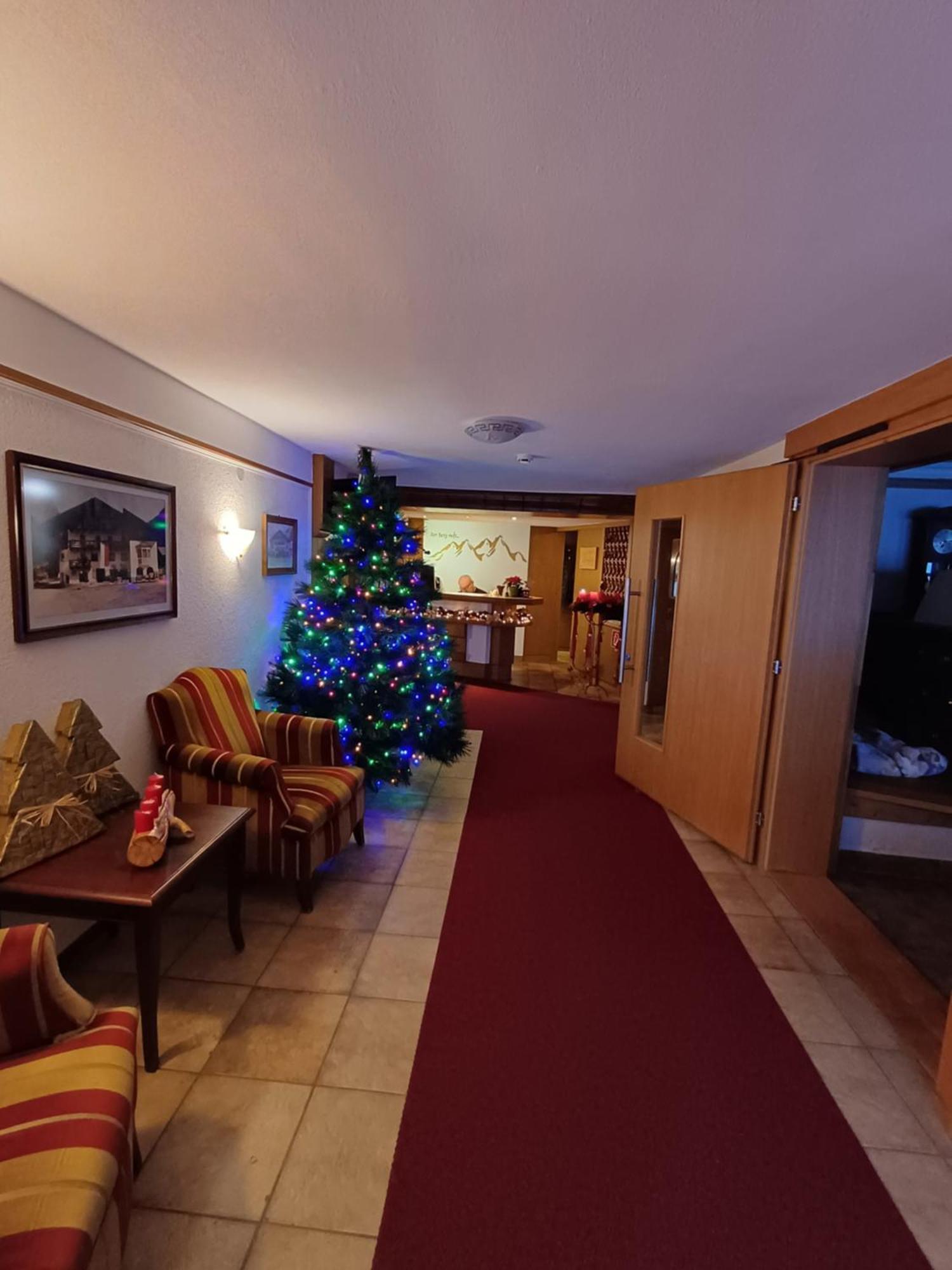 Hotel Restaurant Liesele Sonne Sankt Leonhard im Pitztal Exteriör bild