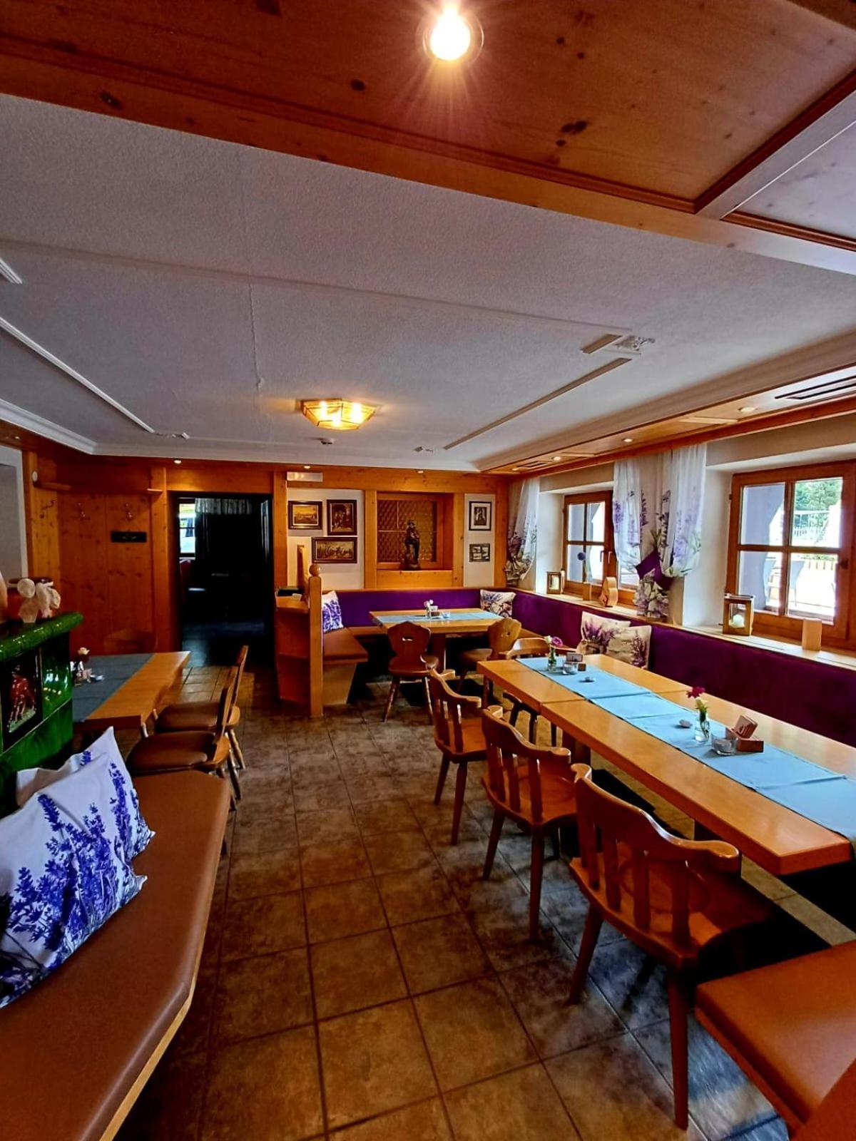 Hotel Restaurant Liesele Sonne Sankt Leonhard im Pitztal Exteriör bild