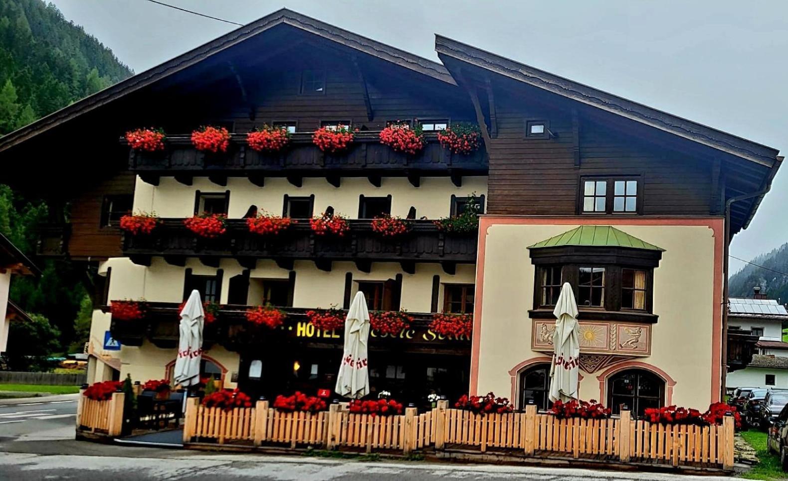 Hotel Restaurant Liesele Sonne Sankt Leonhard im Pitztal Exteriör bild